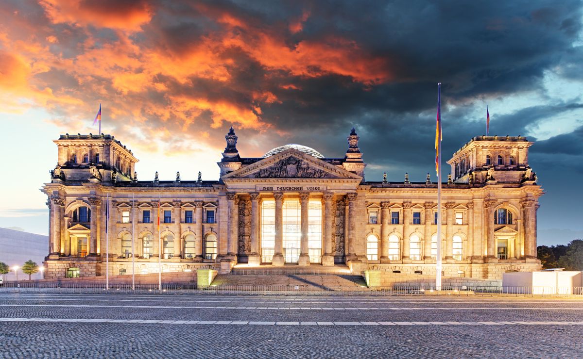 Berlin,-,Reichstag,And,Sunrise,,Germany