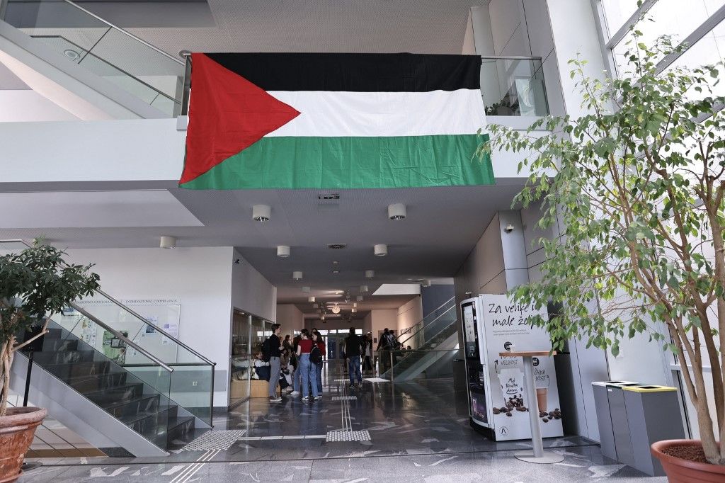 Slovenian university students demonstrate in support of Palestine