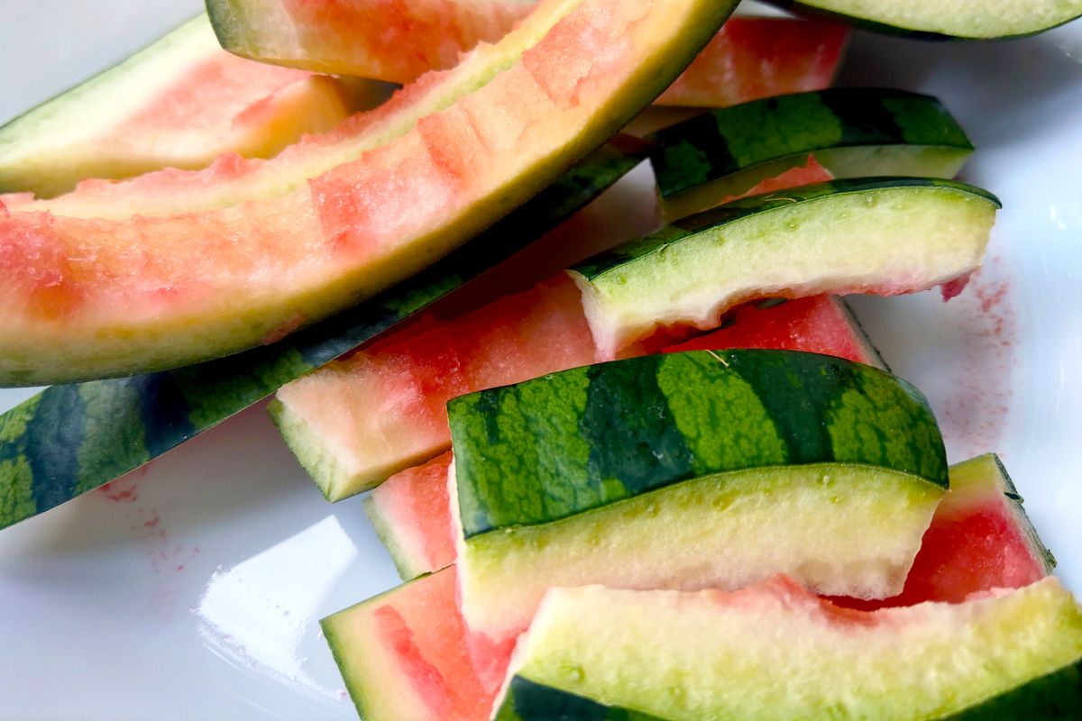Peel,From,Watermelons,After,Eating,On,A,Plate