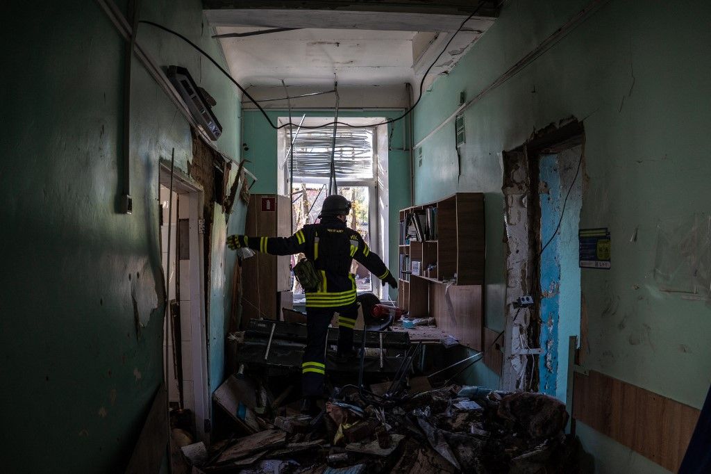 Russian double-tap attack on Sumy hospital in Ukraine kills 9, injures 20