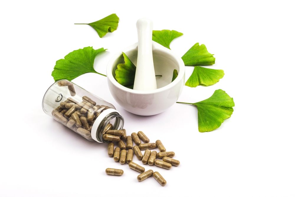 Pills,And,Fresh,Green,Ginkgo,Biloba,Leaves,,Mortar,And,Pestle