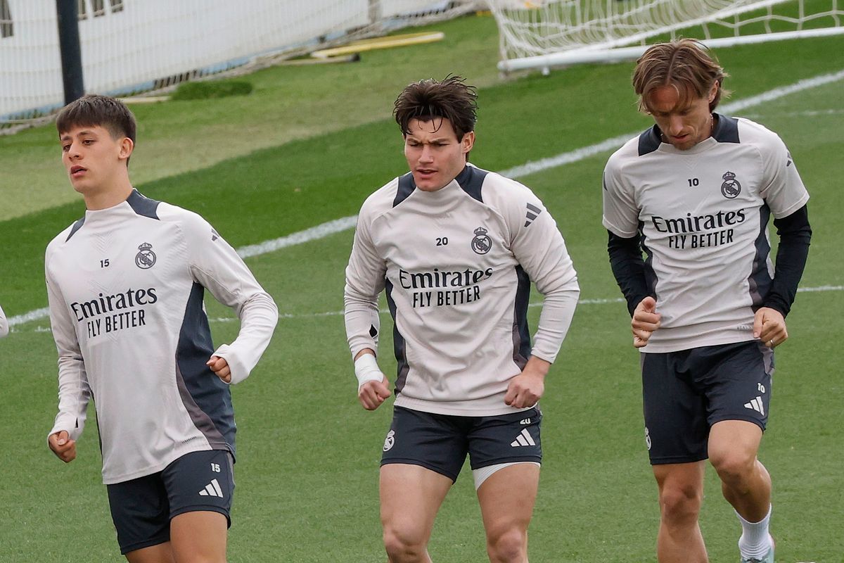 GÜLER, Arda; MODRIC, Luka