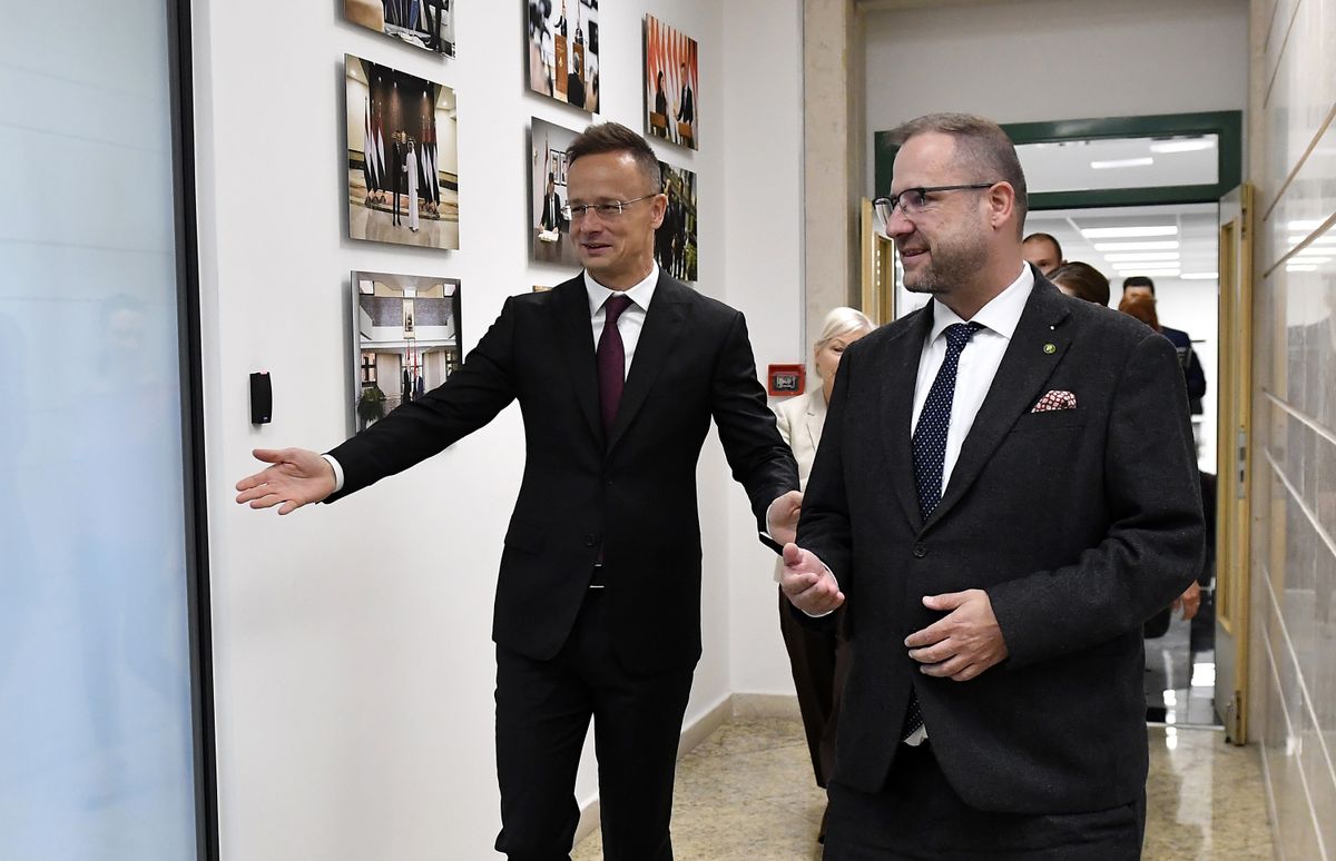 SZIJJÁRTÓ Péter