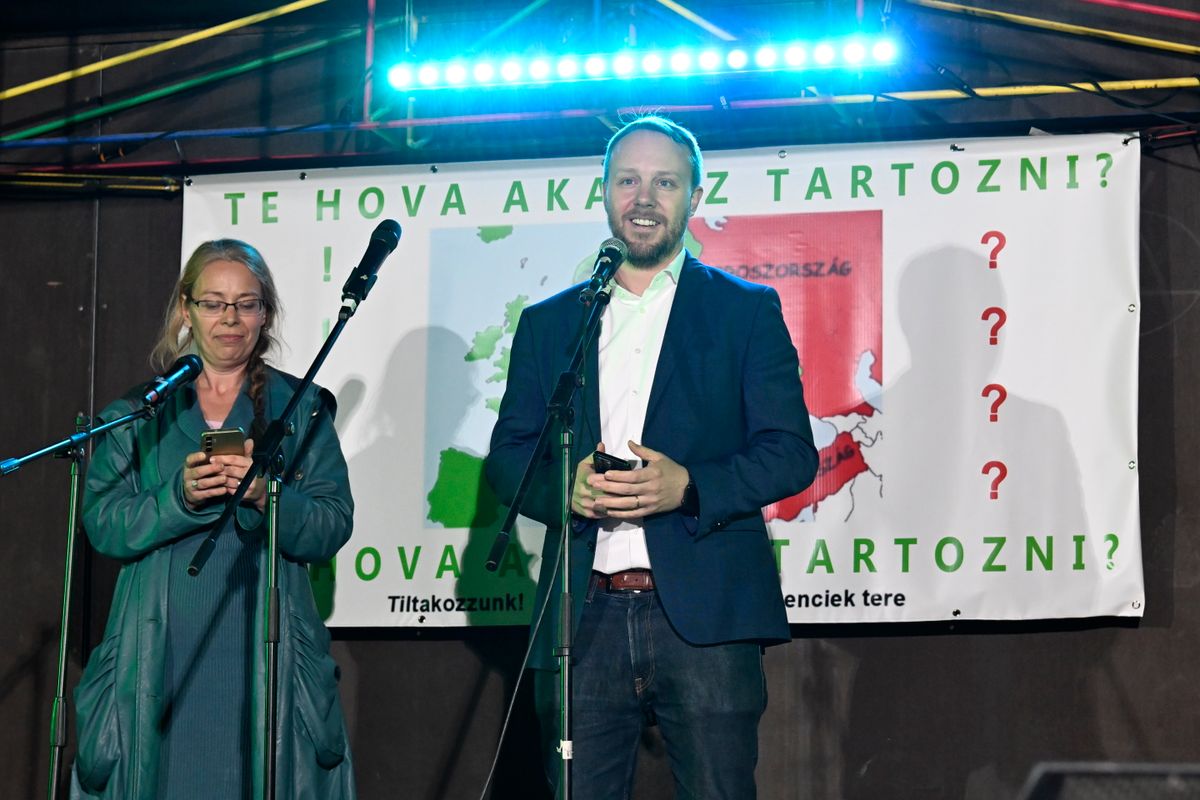 FREUND, Daniel; HADHÁZY Ákos