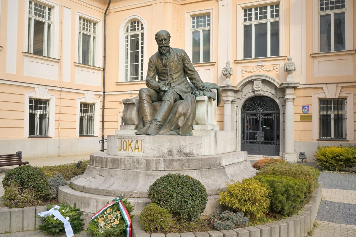 JÓKAI Mór