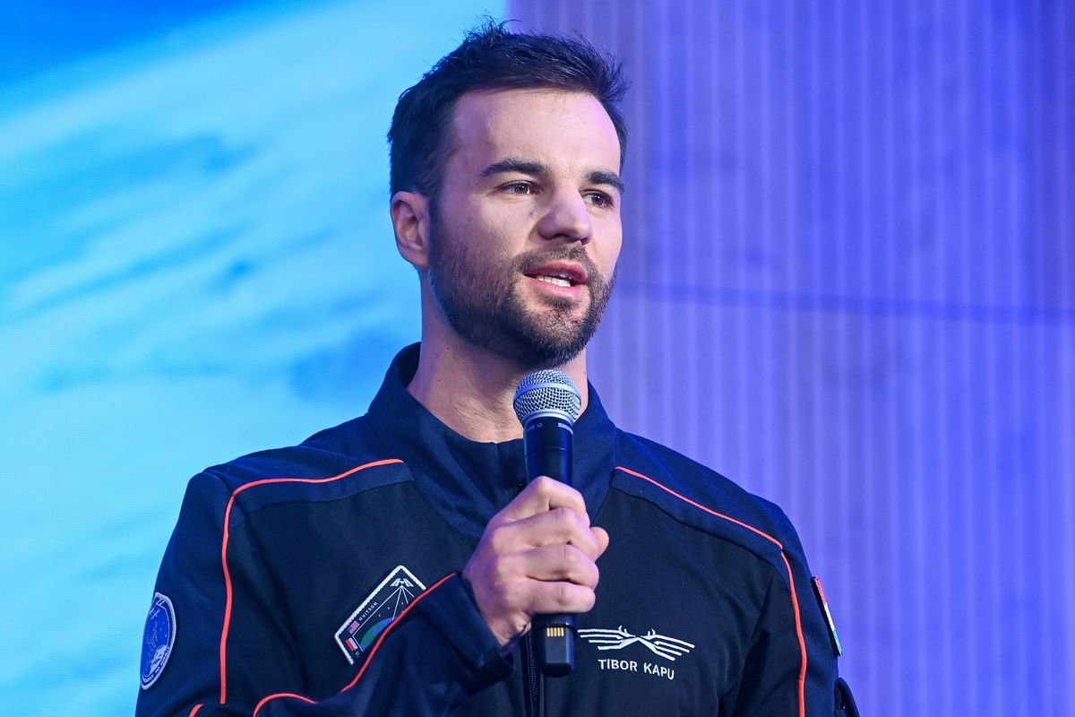 KAPU Tibor