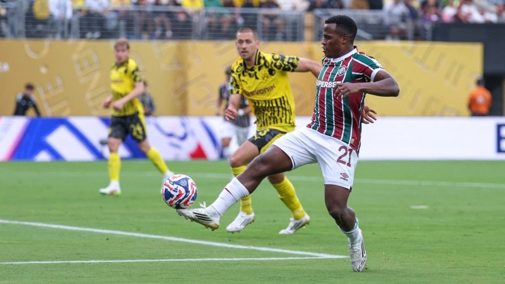 Match between Fluminense and Borussia Dortmund at the FIFA Club World Cup