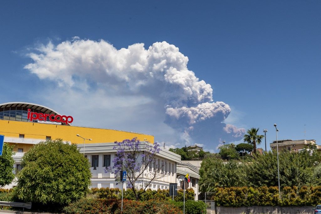Mount Etna erupts again