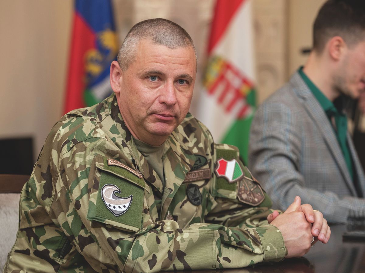 a20230420_Ruszin_Szendi_Romolusz_beszelgetes_Varoshaza_Cser_fg_fmh
