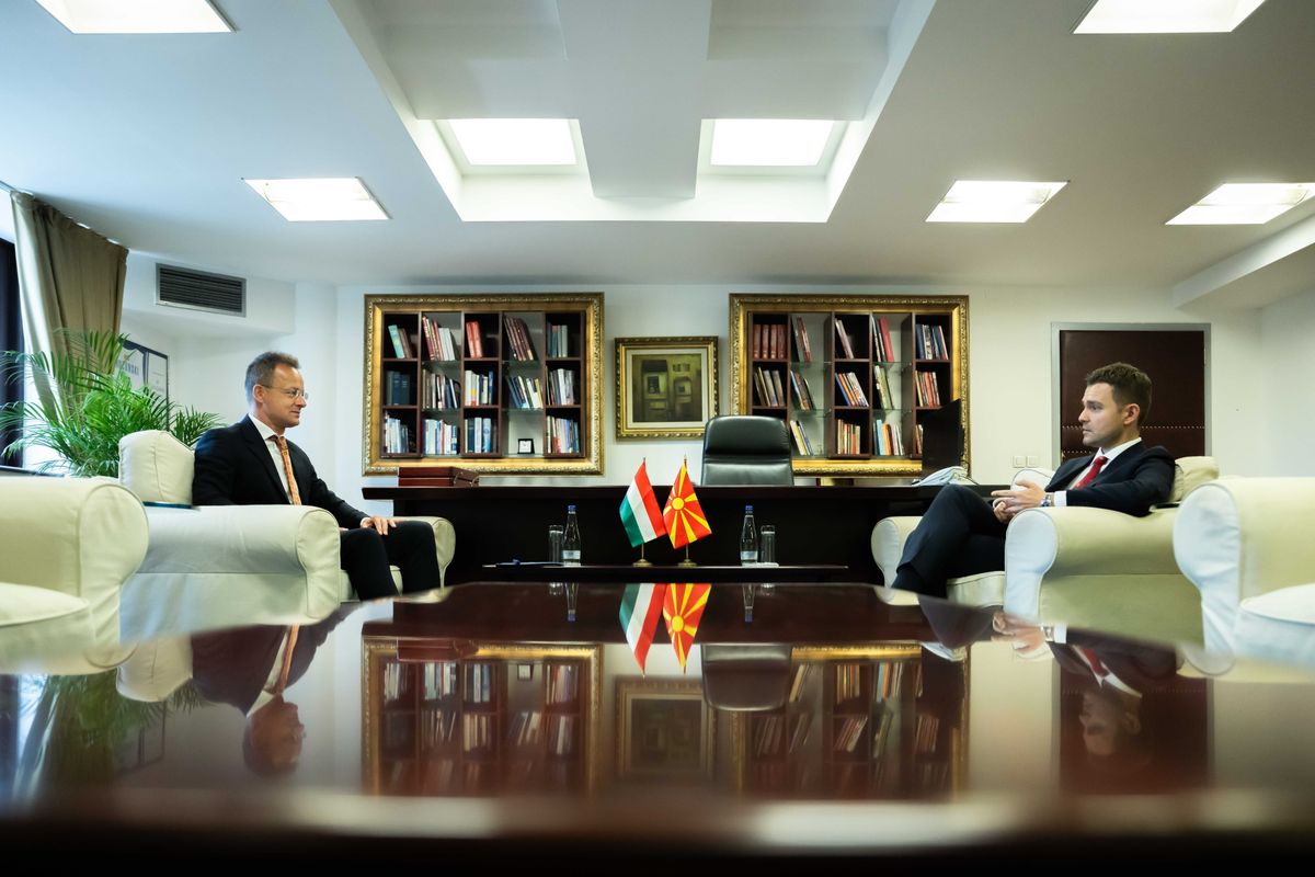 MUCUNSZKI, Timcso; SZIJJÁRTÓ Péter