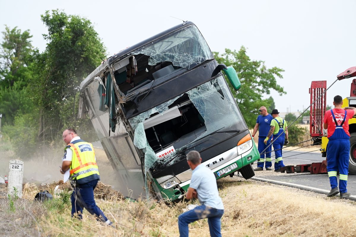 buszbaleset, 442-es főút, ukrán busz