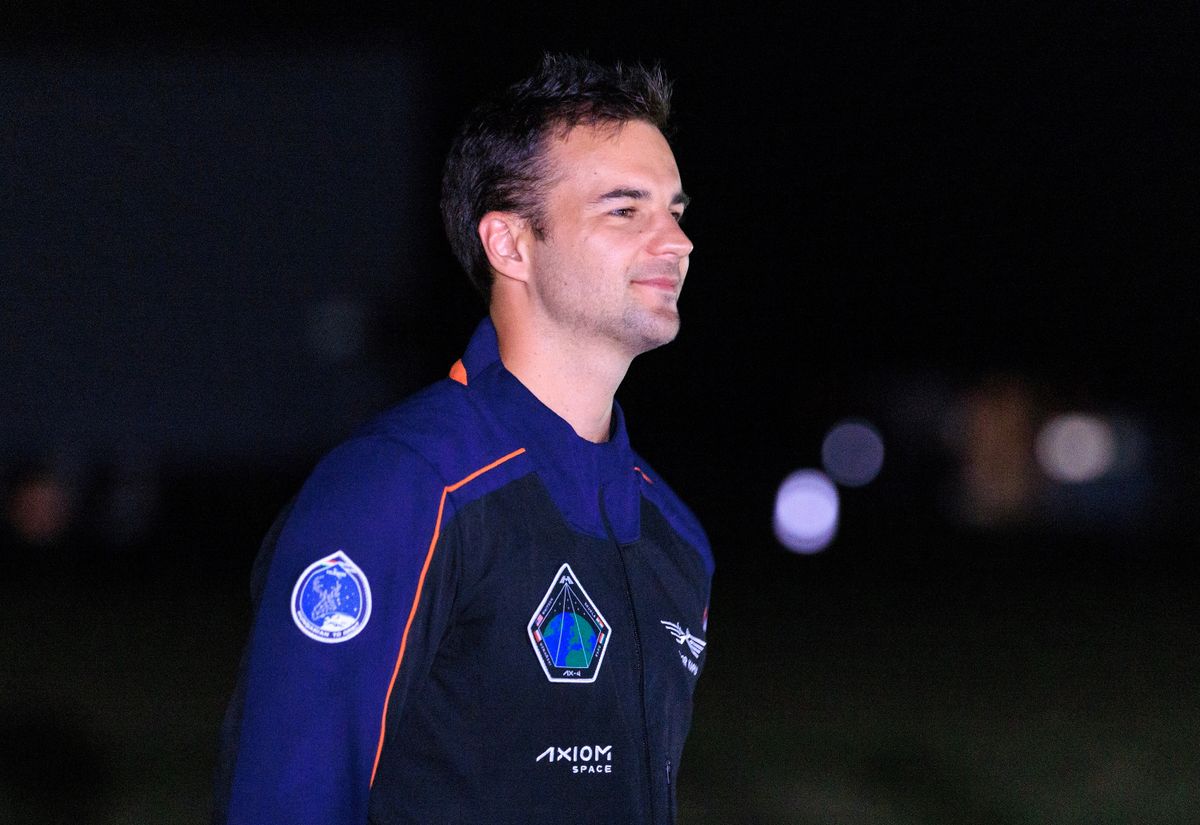 KAPU Tibor