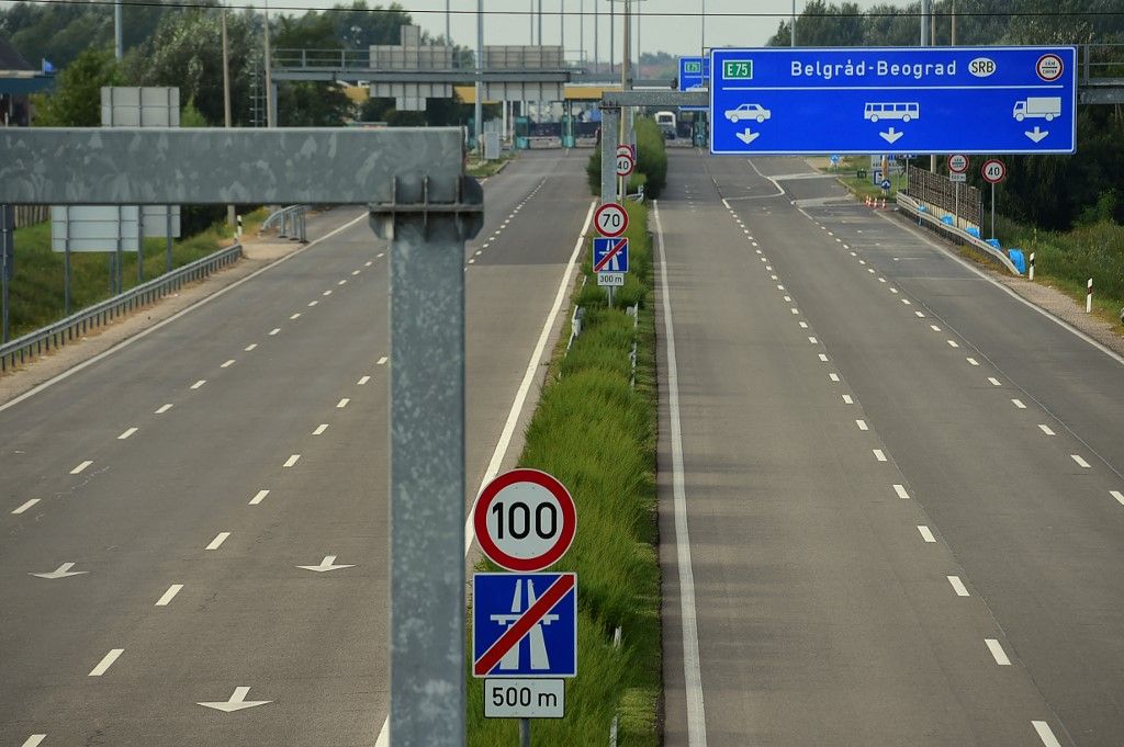 Azonnal változtatni kellett a kamionstop szabályain Magyarországon (Fotó: AFP)