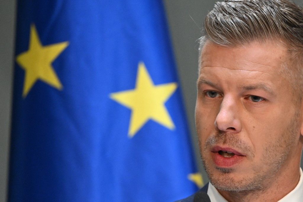Magyar Péter miniszterelnök a nyugdíjasok számára is fontos bejelentést tett (Fotó: AFP)